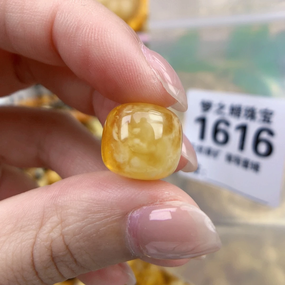 裸石琥珀未镶嵌13.5