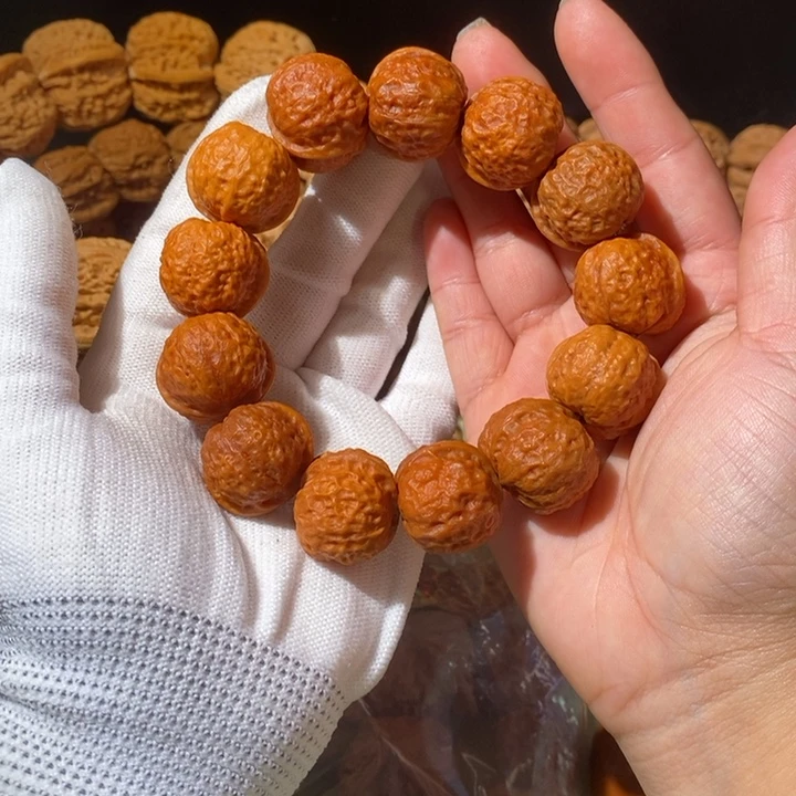 文玩核桃手串……29