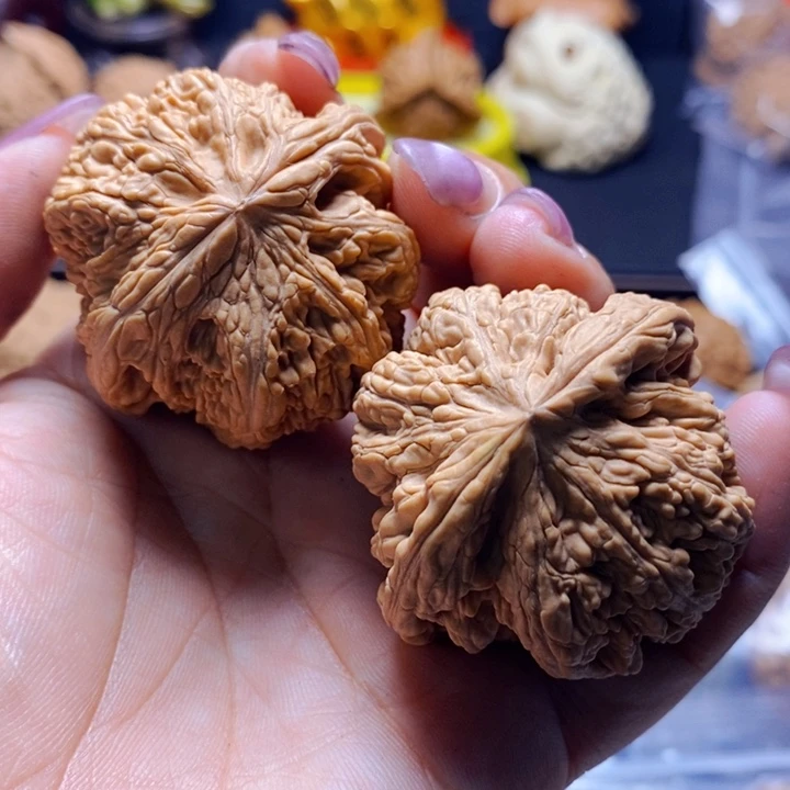 粤***好文玩核桃把件粗筋
