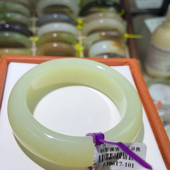 和田玉未镶嵌手镯5455 39