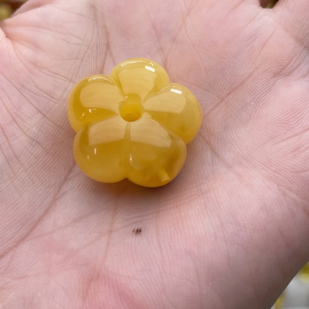 丫***米琥珀未镶嵌吊坠(赠链)