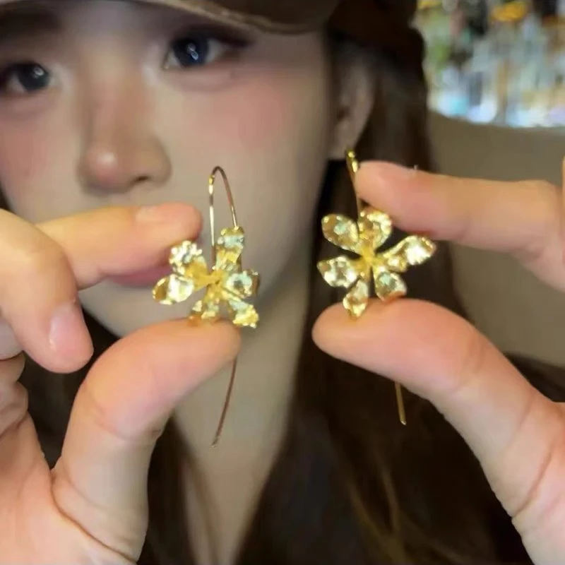 铜合金耳饰 梅姐饰品2889 新中式凤鸢尾花耳环女气质优雅复古耳饰