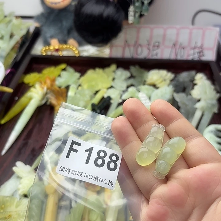 我***怀合金蛇纹石玉发饰