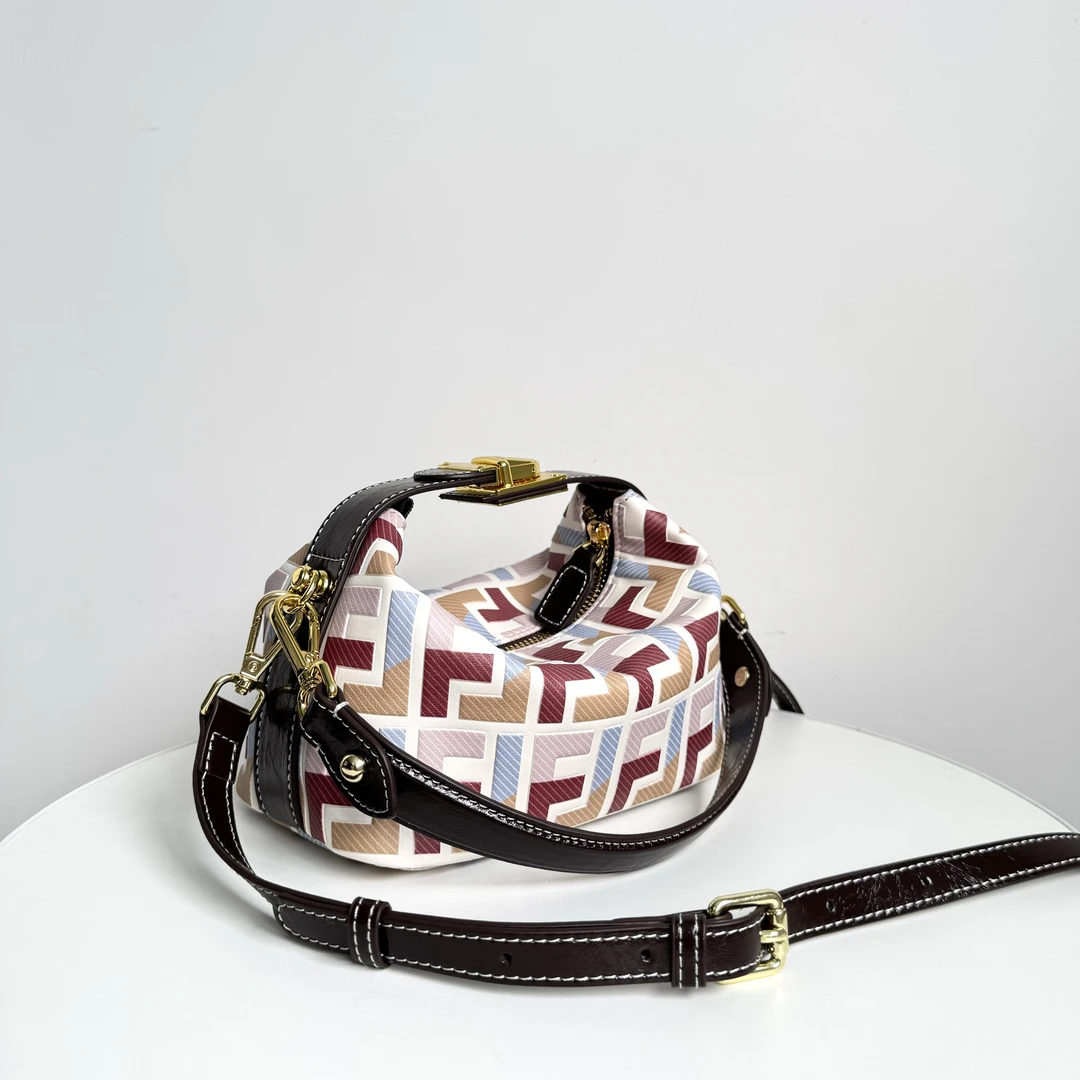 个性设计彩色洋气复古手提斜挎包-F8119