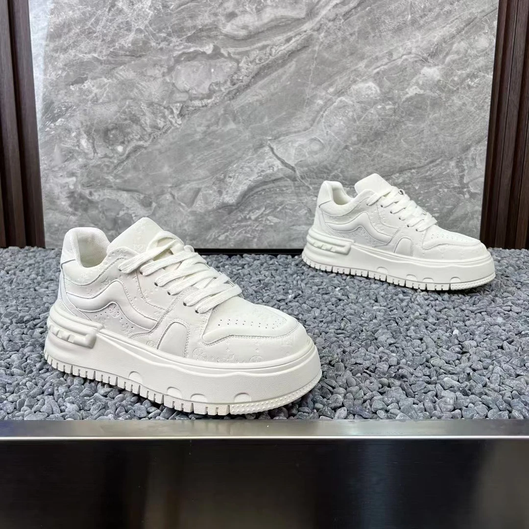 厚底纯色时尚经典百搭休闲鞋2025四季款男士单鞋运动鞋潮流轻奢潮