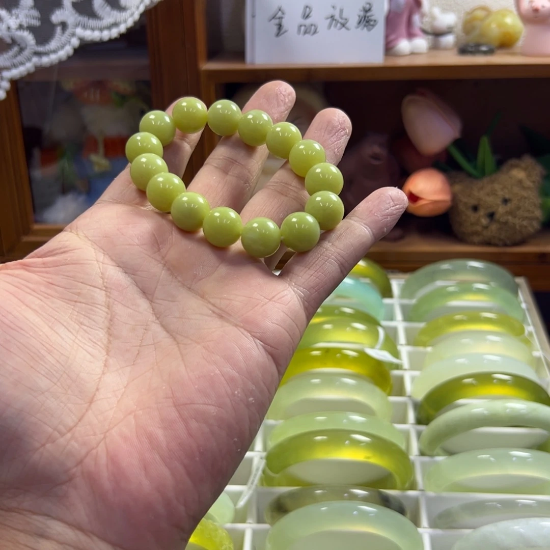 蛇纹石玉未镶嵌手镯527