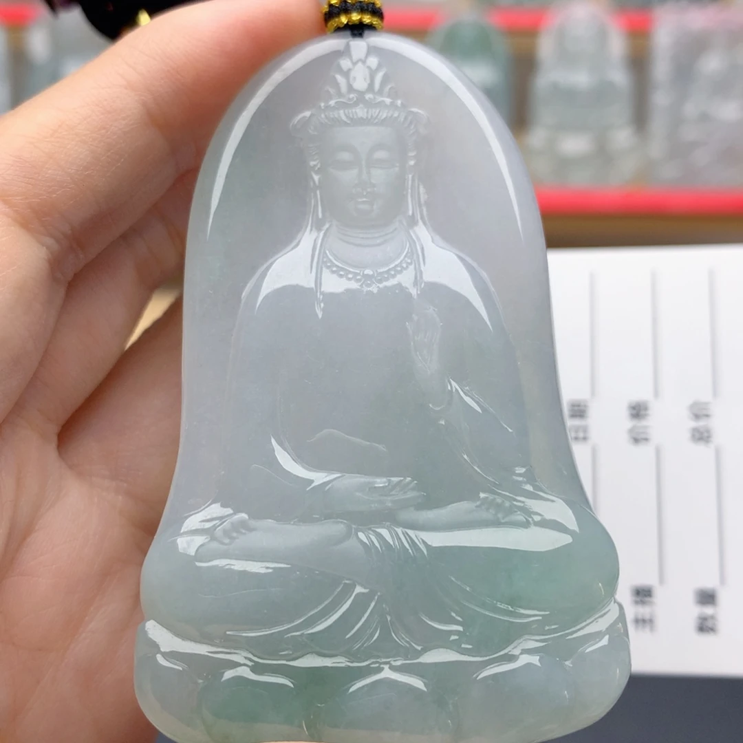 翡翠未镶嵌颈饰素衣