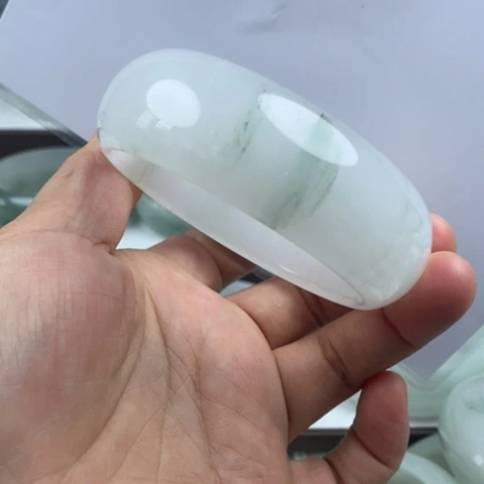 石英质玉（金丝玉）未镶嵌手镯