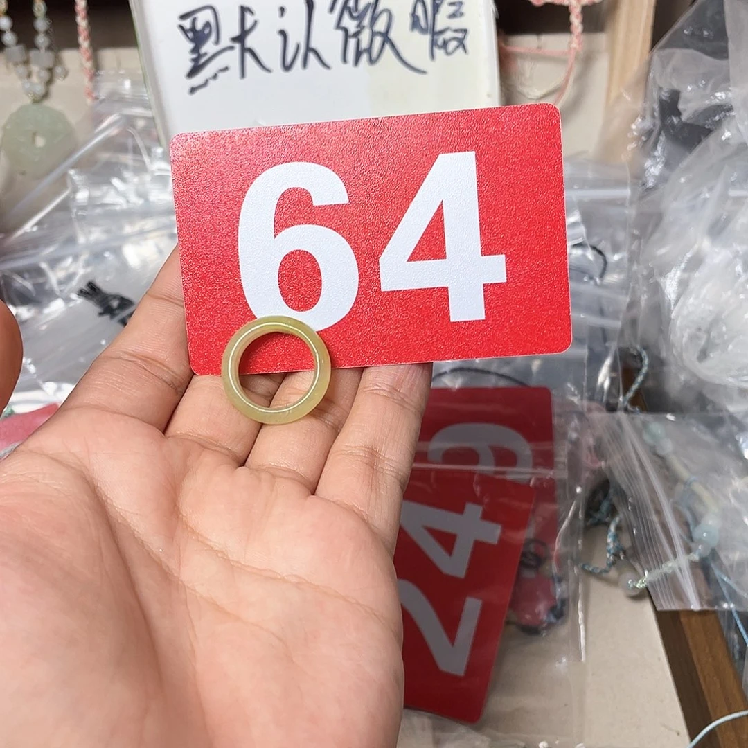 蛇纹石玉颈饰合金y