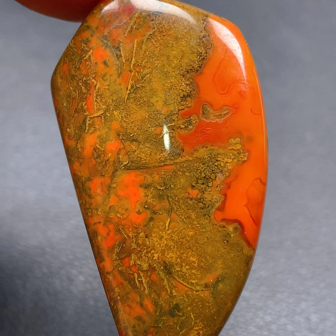 未镶嵌颈饰玛瑙/玉髓林****树