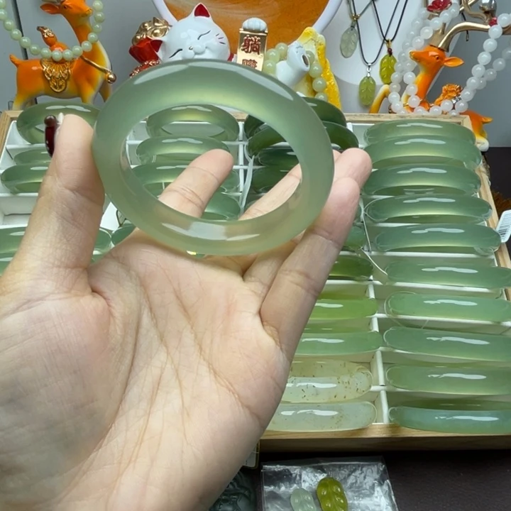 不***%岫玉未镶嵌手镯岫玉