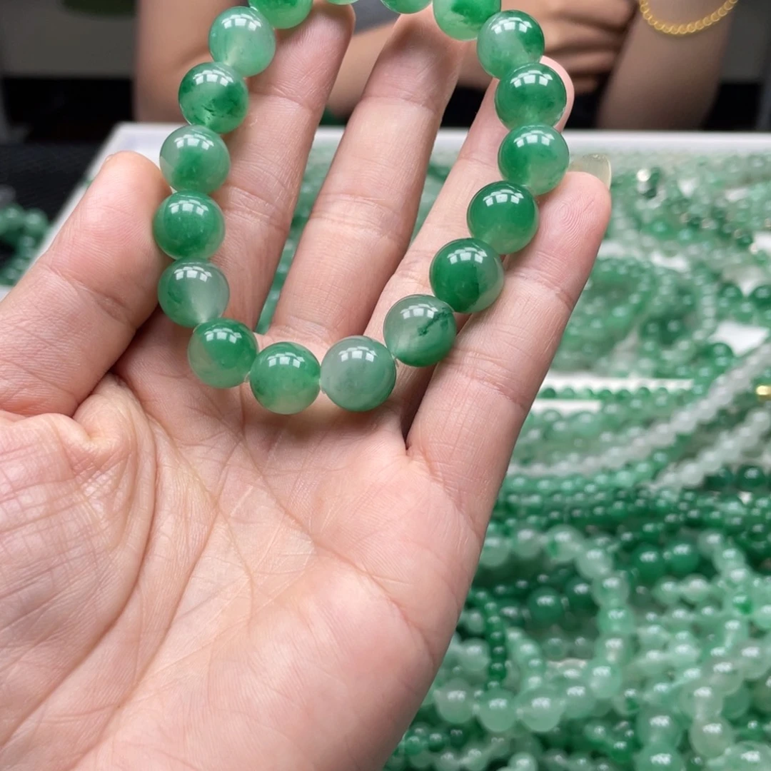 未镶嵌手链石英质玉（非洲翠）⑨****?