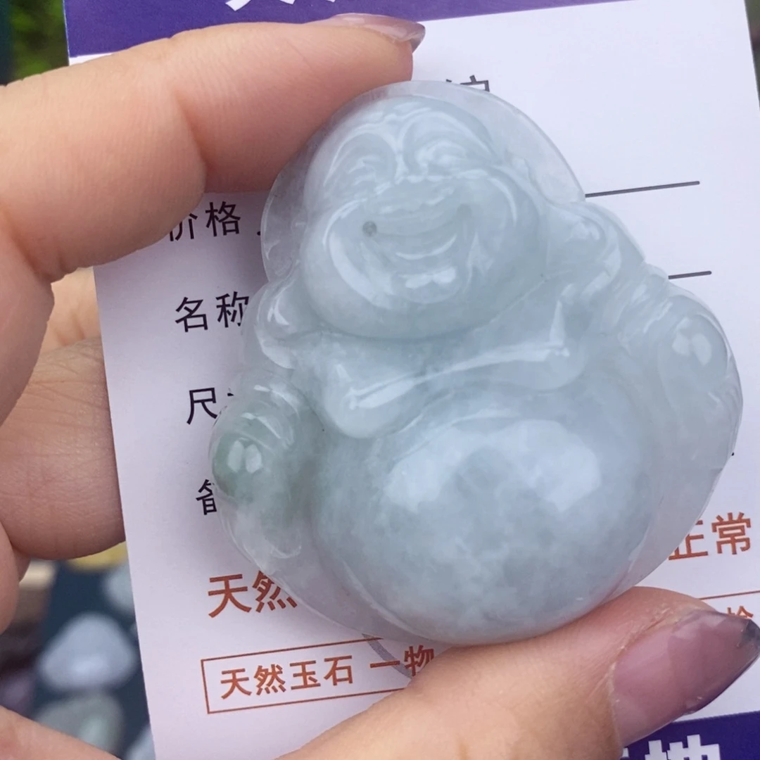 翡翠颈饰未镶嵌佛公