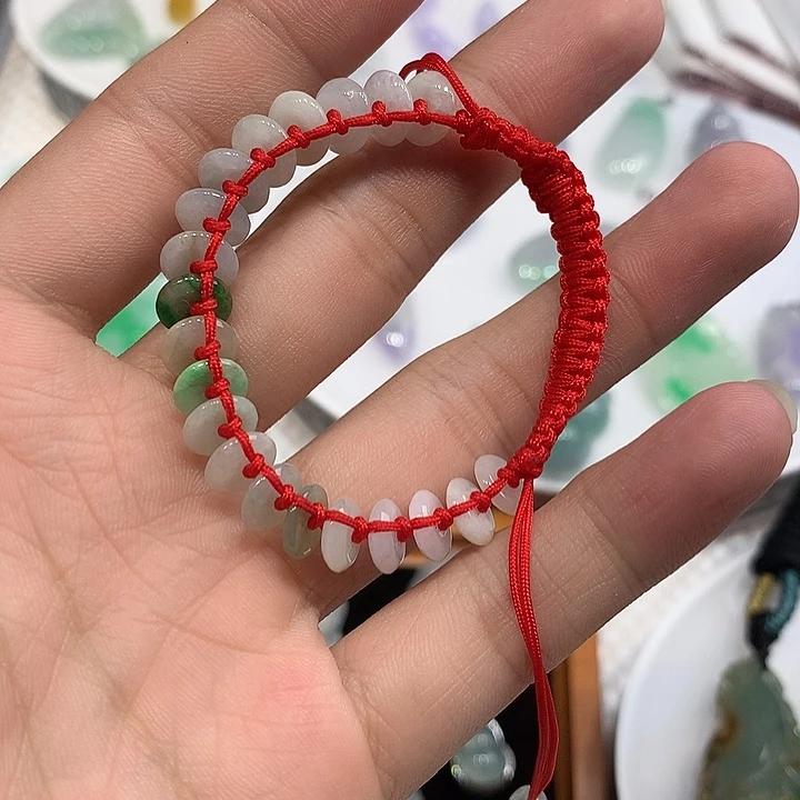 翡翠未镶嵌颈饰11