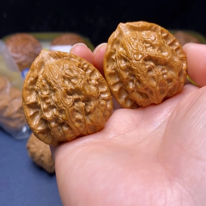 文玩核桃把件37梨木台