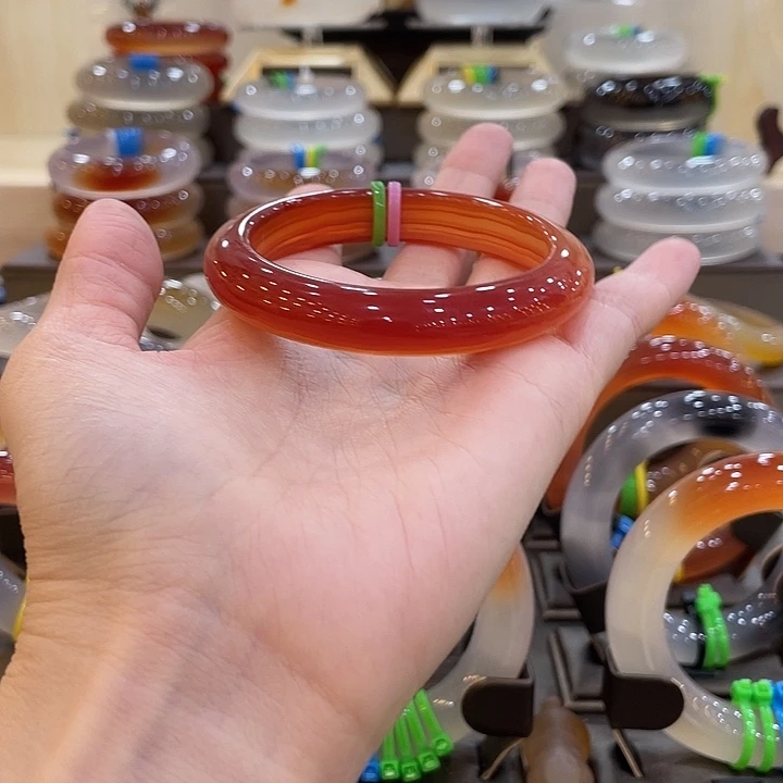 玛瑙/玉髓未镶嵌手镯32