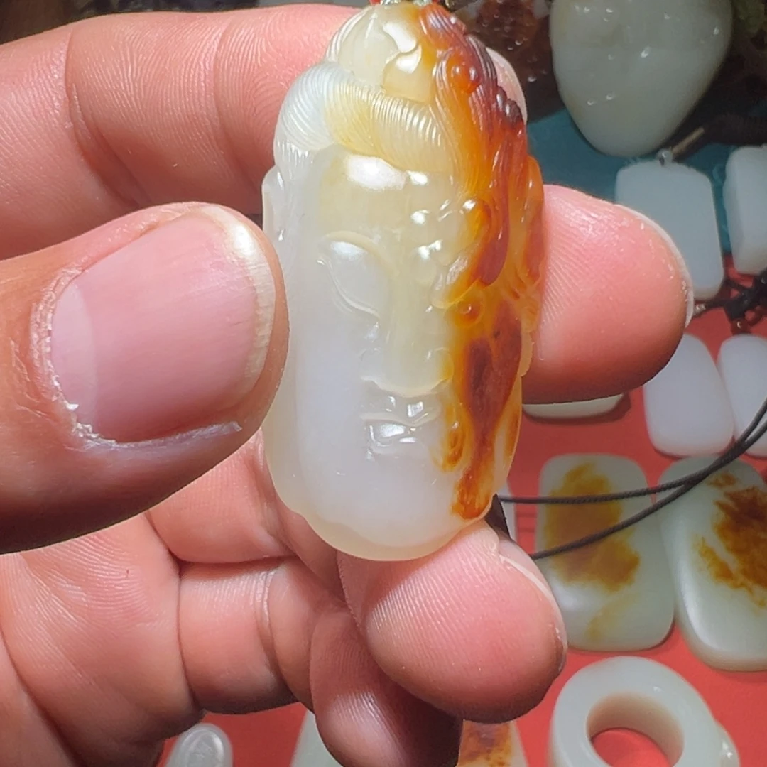 和田玉（糖玉）未镶嵌颈饰