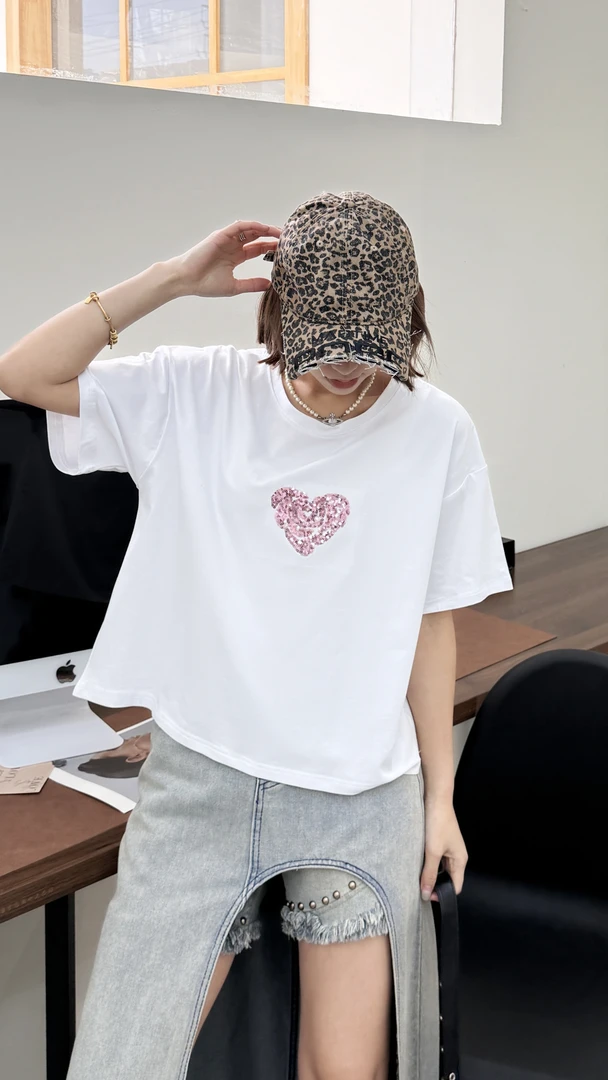 春夏简约亮片基础款宽松显瘦小众短袖T恤女上衣