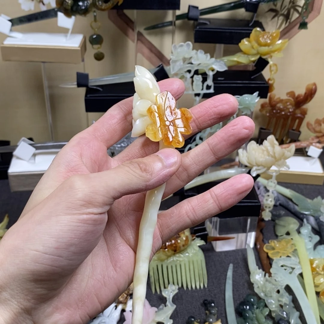 蛇纹石玉发饰未镶嵌蜡****安荷花