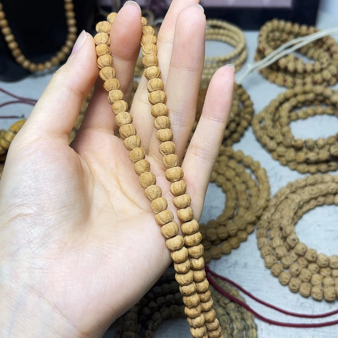 囧***、柏香籽/百香籽吊坠