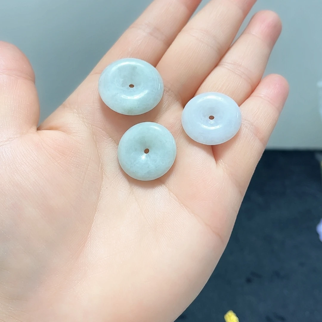 翡翠未镶嵌颈饰吊坠35