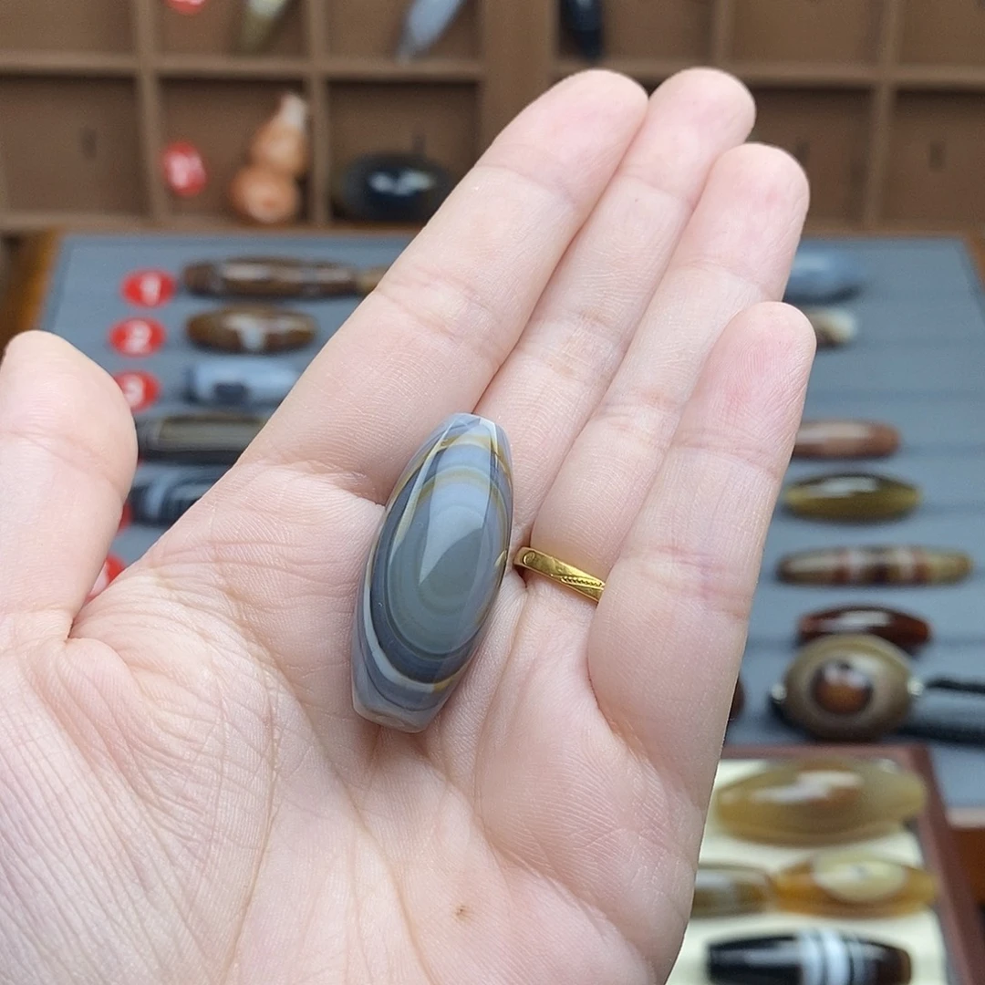 ****名玛瑙/玉髓颈饰未镶嵌