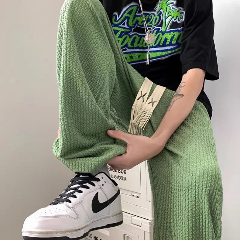 殿若牛油果绿裤子男夏季薄款垂感冰丝裤直筒速干运动裤男士休闲裤