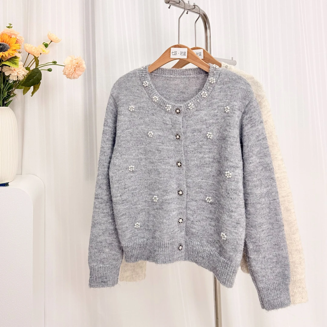 【七跃】新款软糯时尚气质针织衫女秋冬短款羊绒毛衣外套女上衣秋季