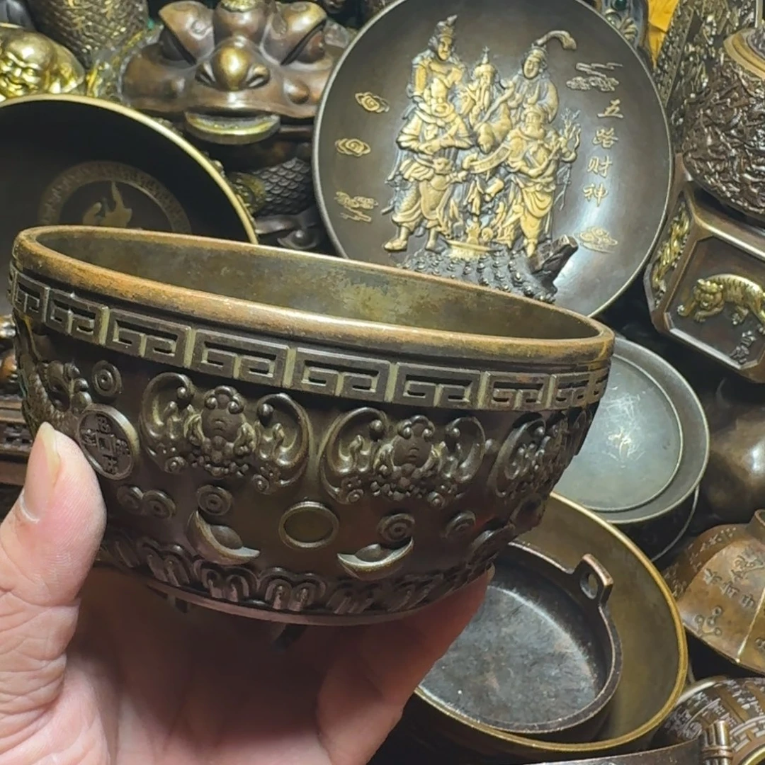 铜器摆件收收藏藏