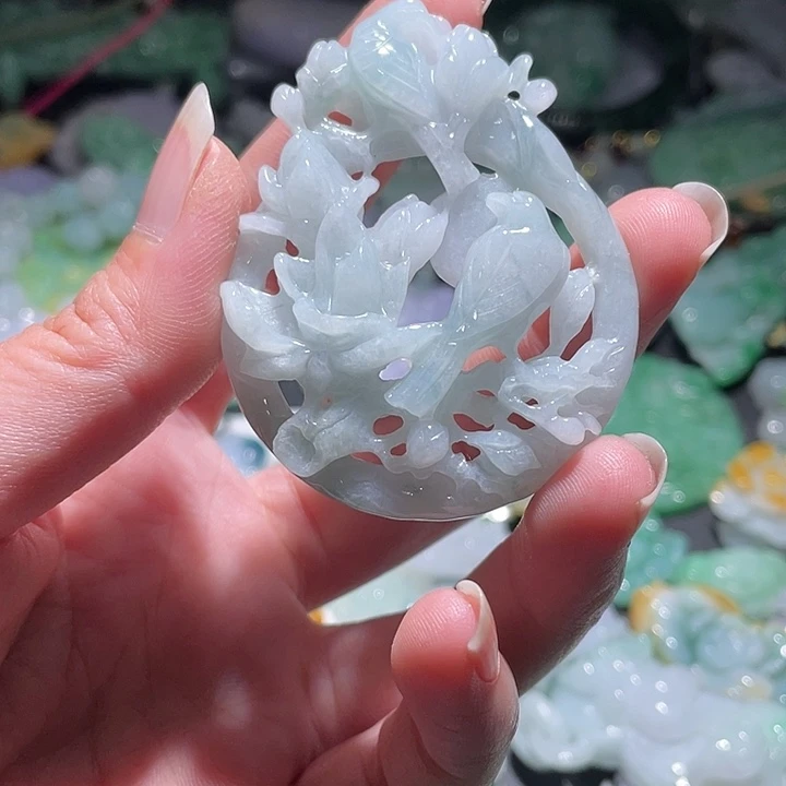 颈饰未镶嵌翡翠天