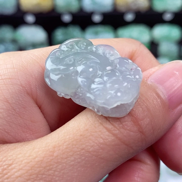 翡翠颈饰未镶嵌天然