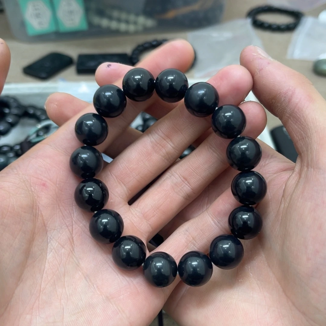 长***时和田玉未镶嵌颈饰