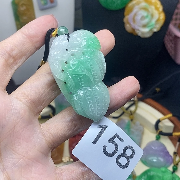 吊坠(赠链)未镶嵌翡翠
