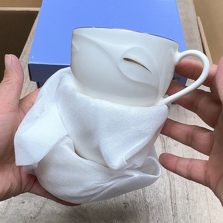 用***1瓷片哈哈哈哈哈哈哈哈哈哈