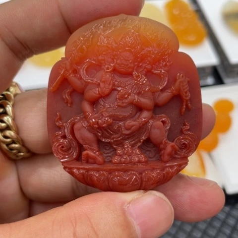 【闪购商品】石英质玉（黄龙玉）未镶嵌颈饰