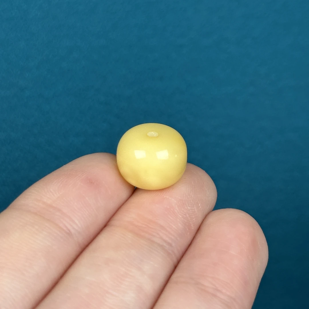 B9463天然原矿蜜蜡 微瑕老型12.8*9.6mm支持复检假一罚十