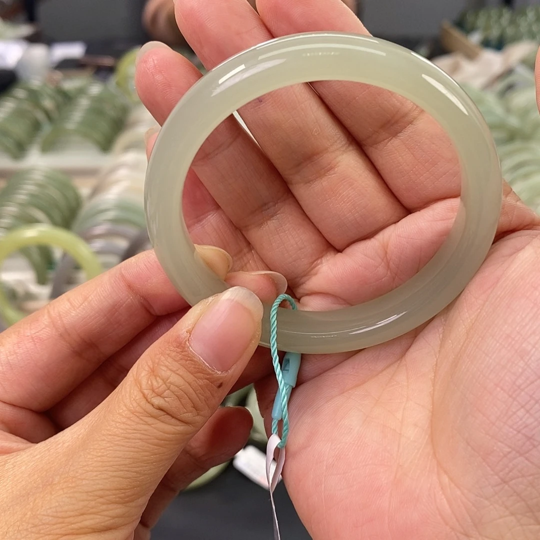 和田玉和田玉手镯54.55未镶嵌