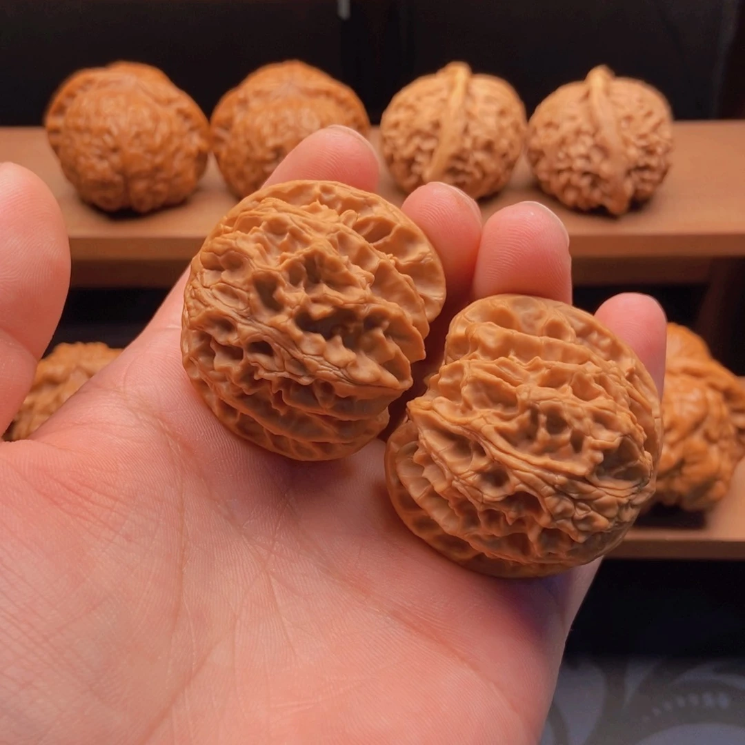 文玩核桃把件苹果园(42尺寸有修)