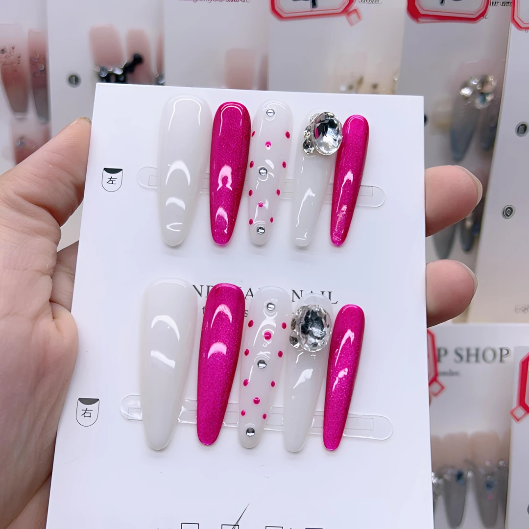 纯手工穿戴甲玫红色显白高级猫眼裸色春夏鸽子蛋美甲