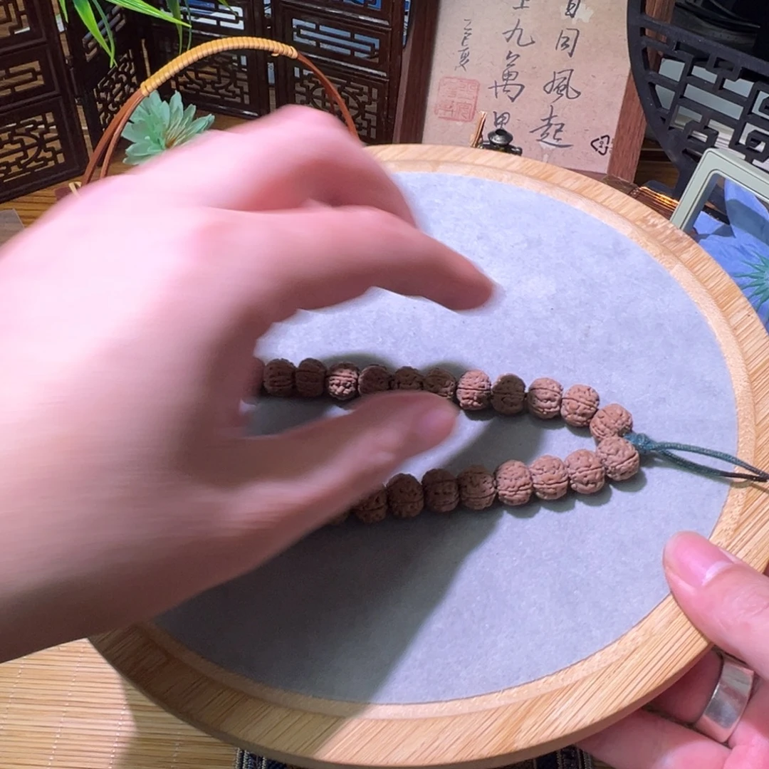 孟***e吊坠金刚菩提12.4手持毕业