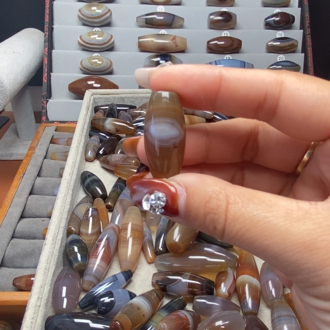 玛瑙/玉髓未镶嵌颈饰