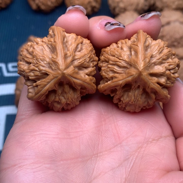 文玩核桃吊坠j*a御龙