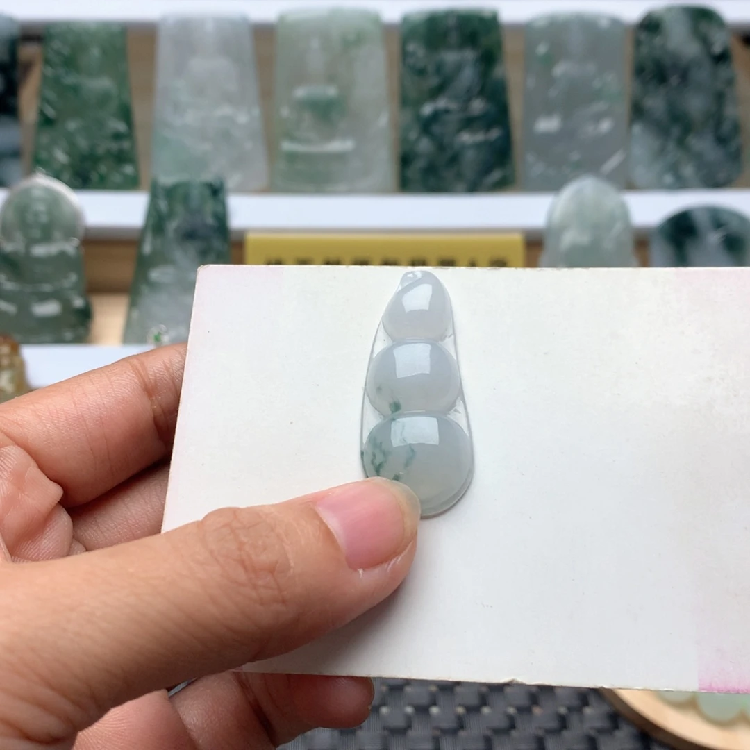 翡翠未镶嵌吊坠(不含链)福豆