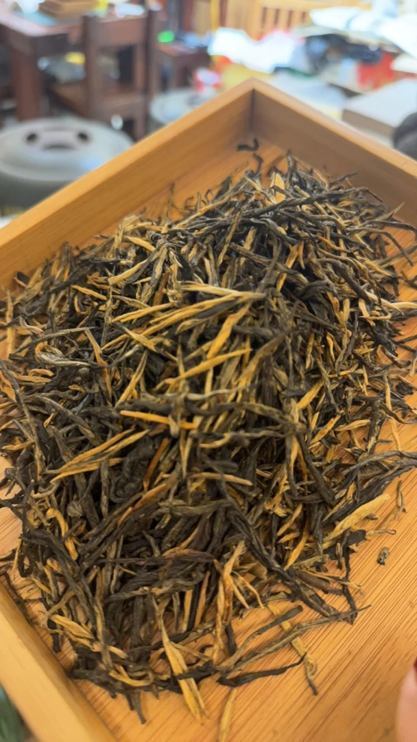 云南高海拔松针滇红