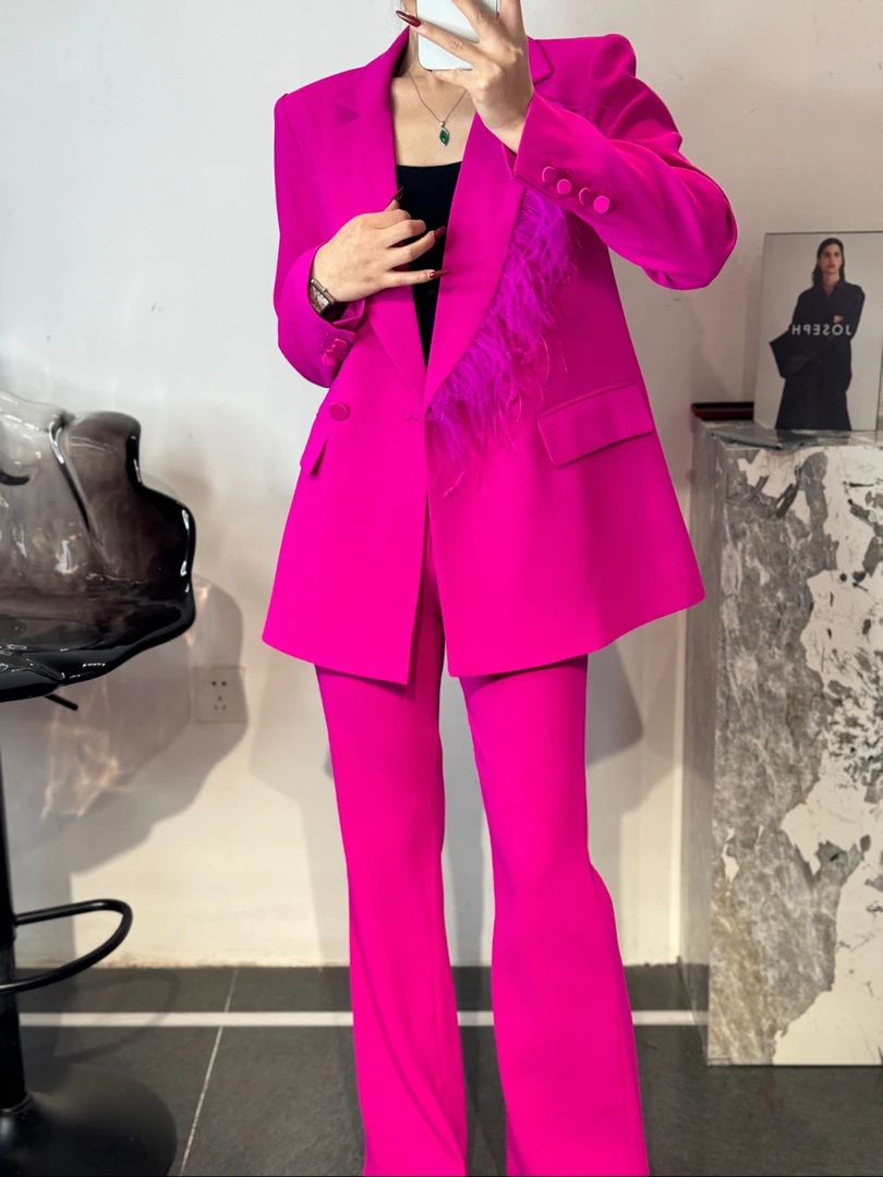 OMG春季新款时尚鸵鸟毛拼接西装+微喇裤套装 超有范