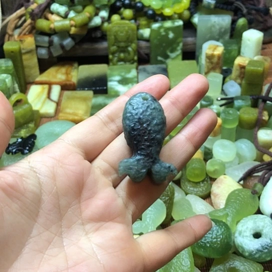 未镶嵌岫玉吊岫玉