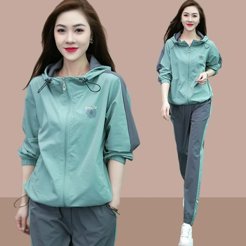 跑步运动服套装女2025新款春秋休闲时尚小个子连帽气质外套两件套