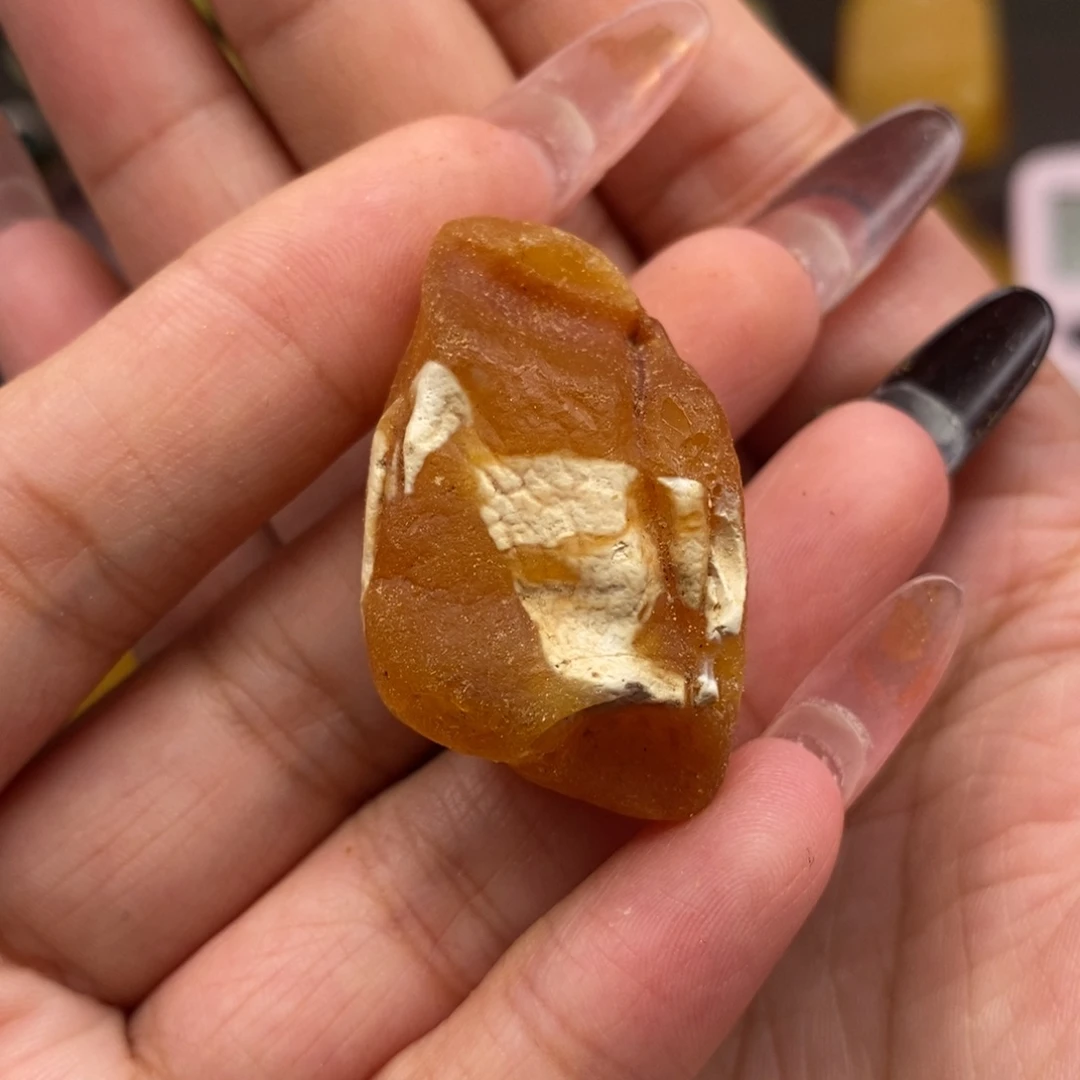 定制琥珀未镶嵌蜜蜡