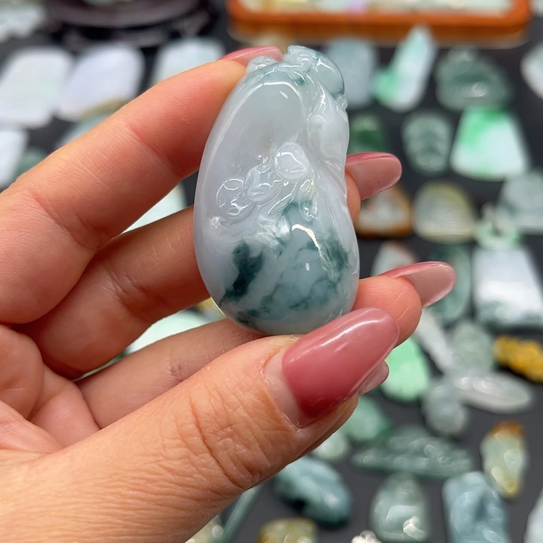 【闪购商品】翡翠颈饰未镶嵌钱袋