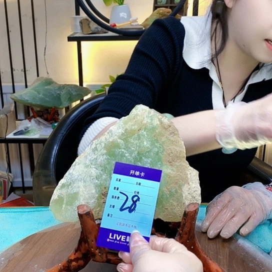 【闪购商品】未镶嵌蛇纹石玉原石